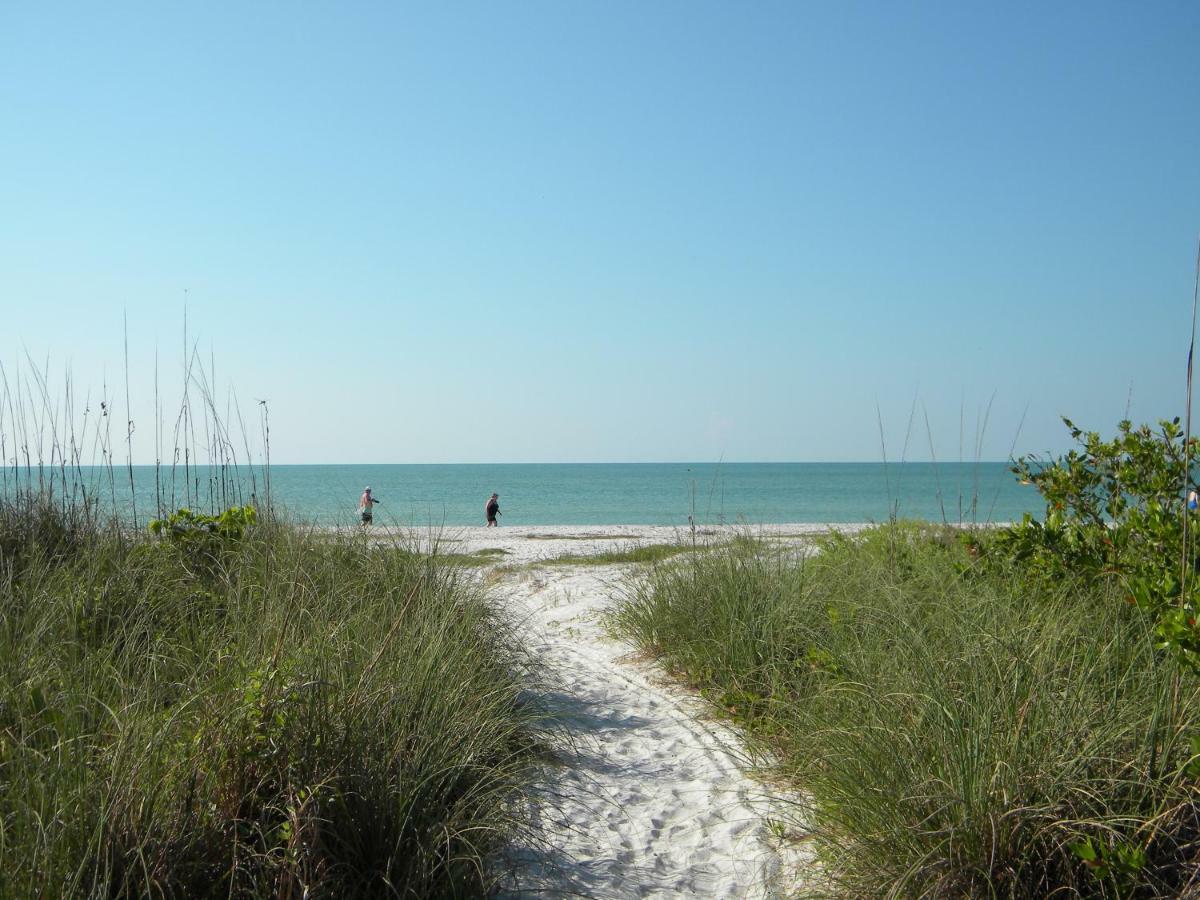 Gulf Breeze Cottages Sanibel Exterior foto